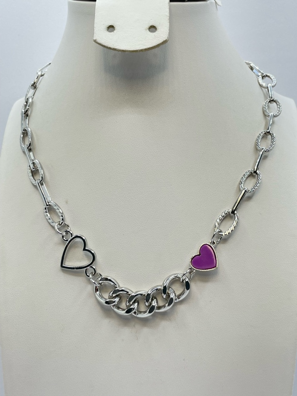 Silver Tone Chain Link Heart Necklace Pink Black Acrylic Statement